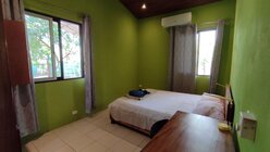 Casa 1 Hab. c/Aire + Piscina + Skate Bowl + Parqueo Cubierto